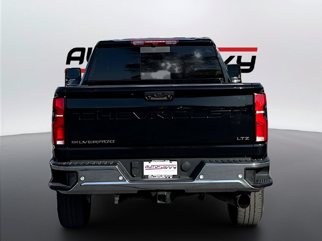 Used 2025 Chevrolet Silverado 2500 LTZ w/ LTZ Plus Package AWD/4WD image 6