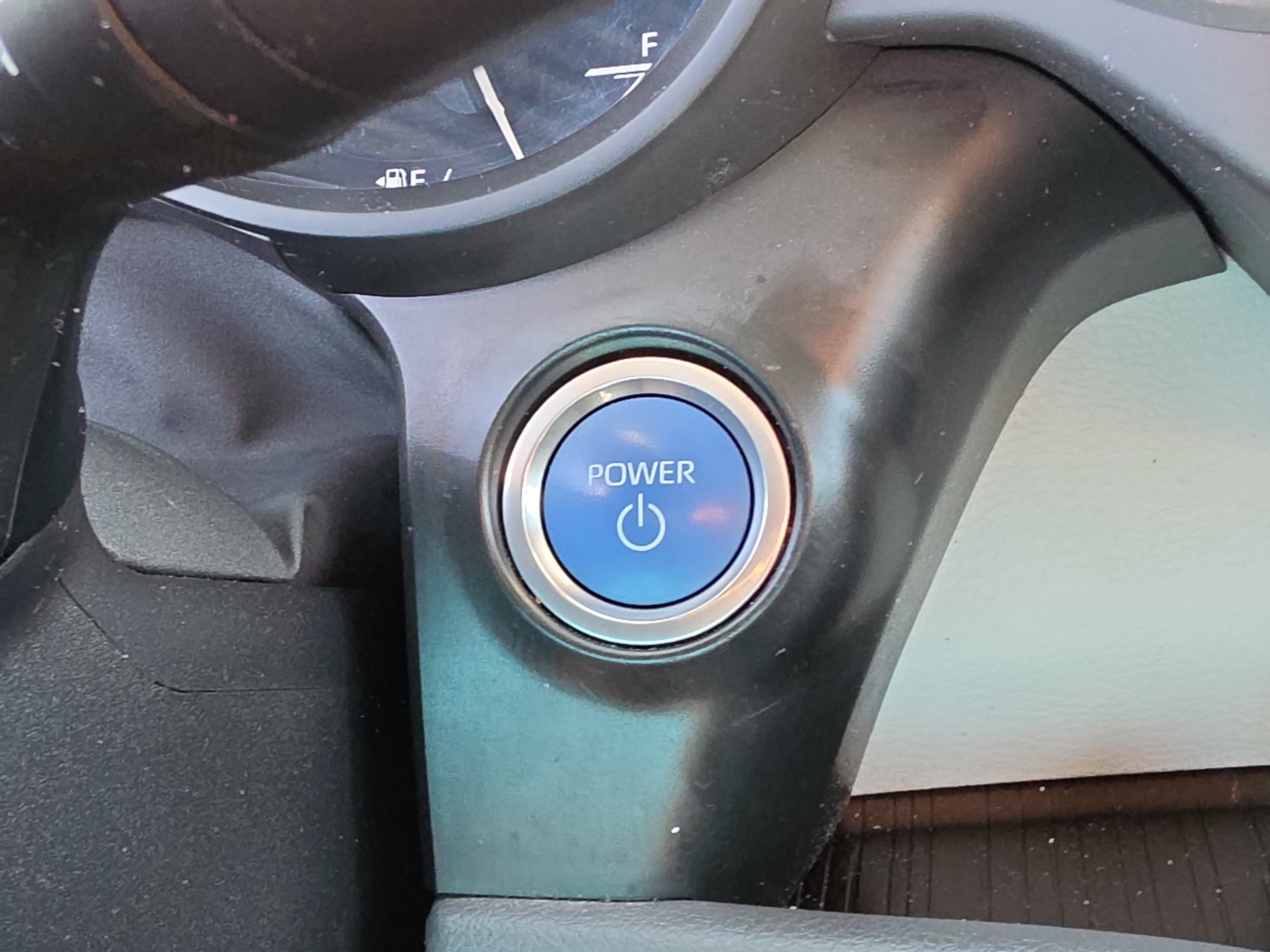 Used 2022 Toyota Sienna XLE FWD image 28