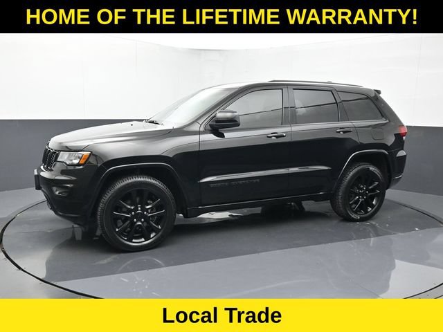 Used 2020 Jeep Grand Cherokee Altitude AWD/4WD image 3