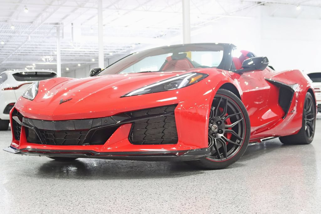 Used 2023 Chevrolet Corvette Z06 RWD image 8