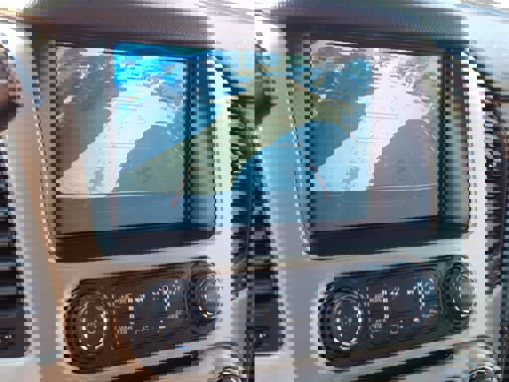 Used 2020 GMC Yukon Denali w/ Open Road Package image 20