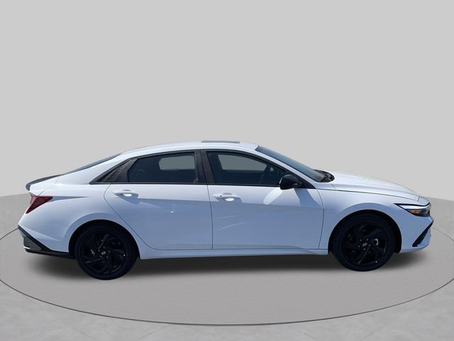 New 2026 Hyundai Elantra SEL Sport FWD image 40