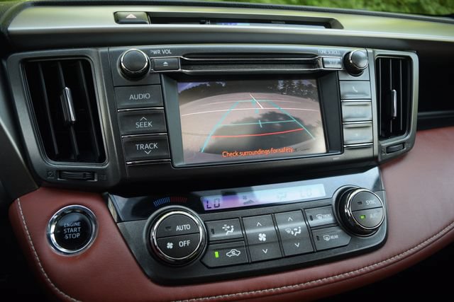 Used 2013 Toyota RAV4 Limited AWD/4WD image 10