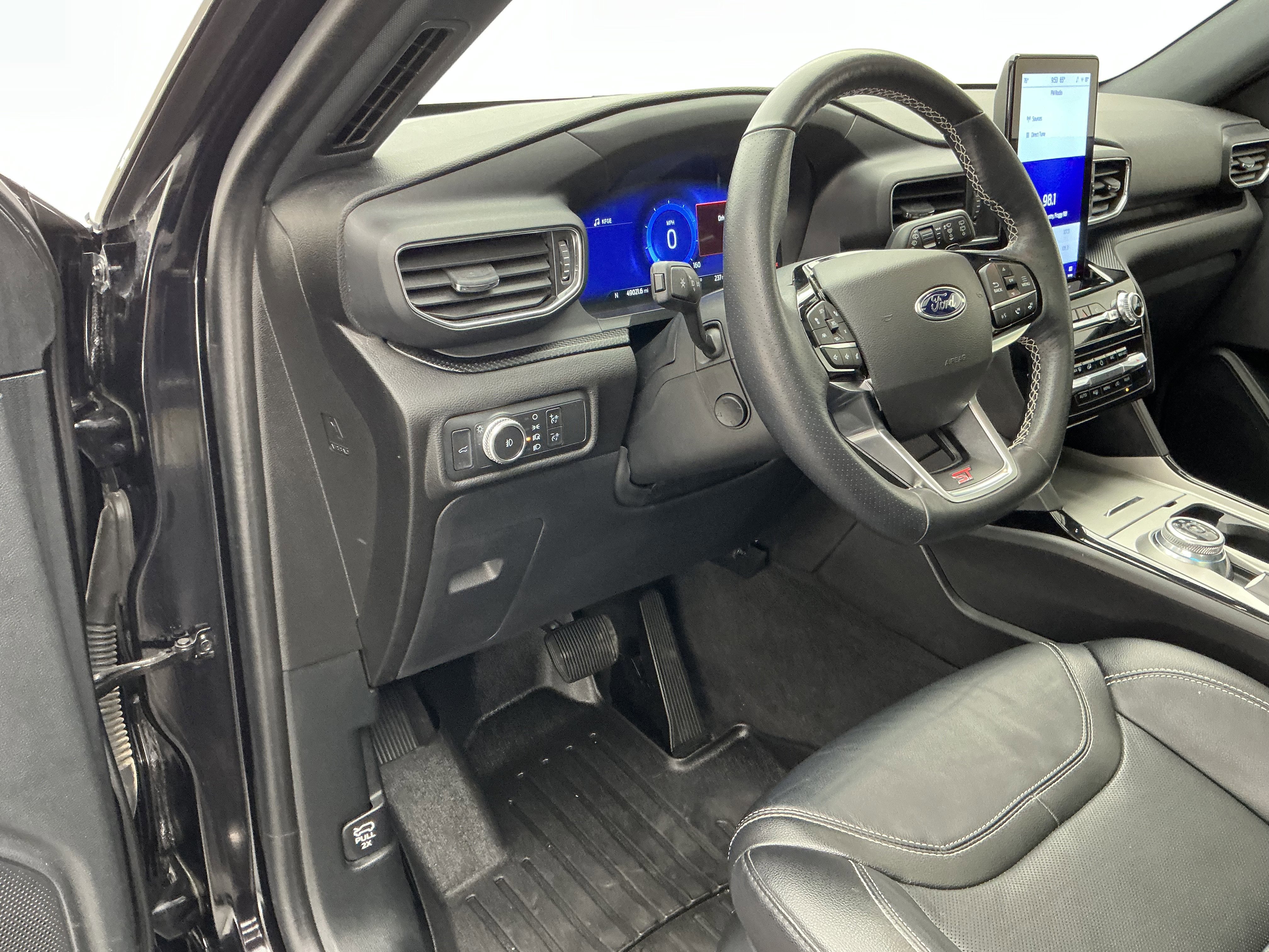 Used 2022 Ford Explorer ST w/ Equipment Group 401A image 14