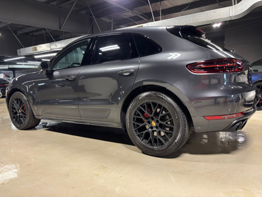 Used 2017 Porsche Macan GTS AWD/4WD image 2