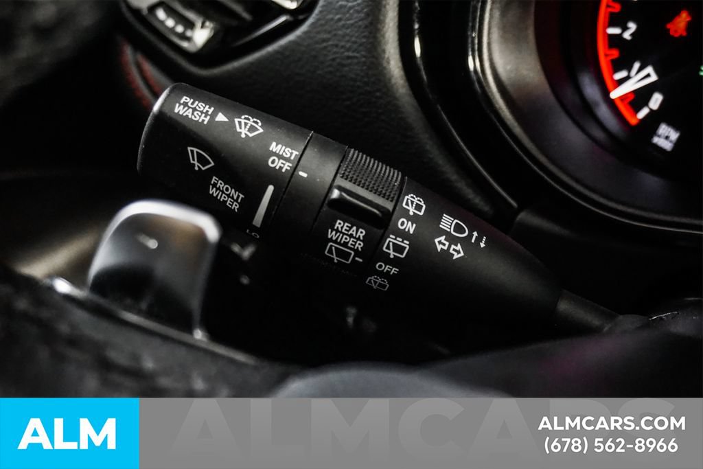Used 2025 Dodge Durango R/T AWD/4WD image 28