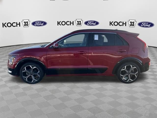 Used 2023 Kia Niro EX Touring image 4