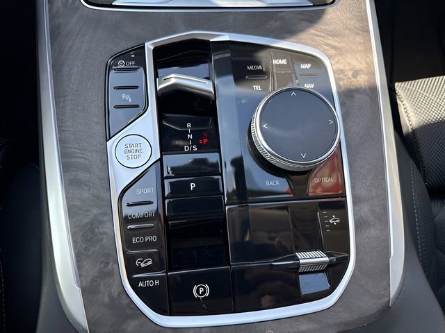 Used 2023 BMW X7 xDrive40i w/ Premium Package image 31