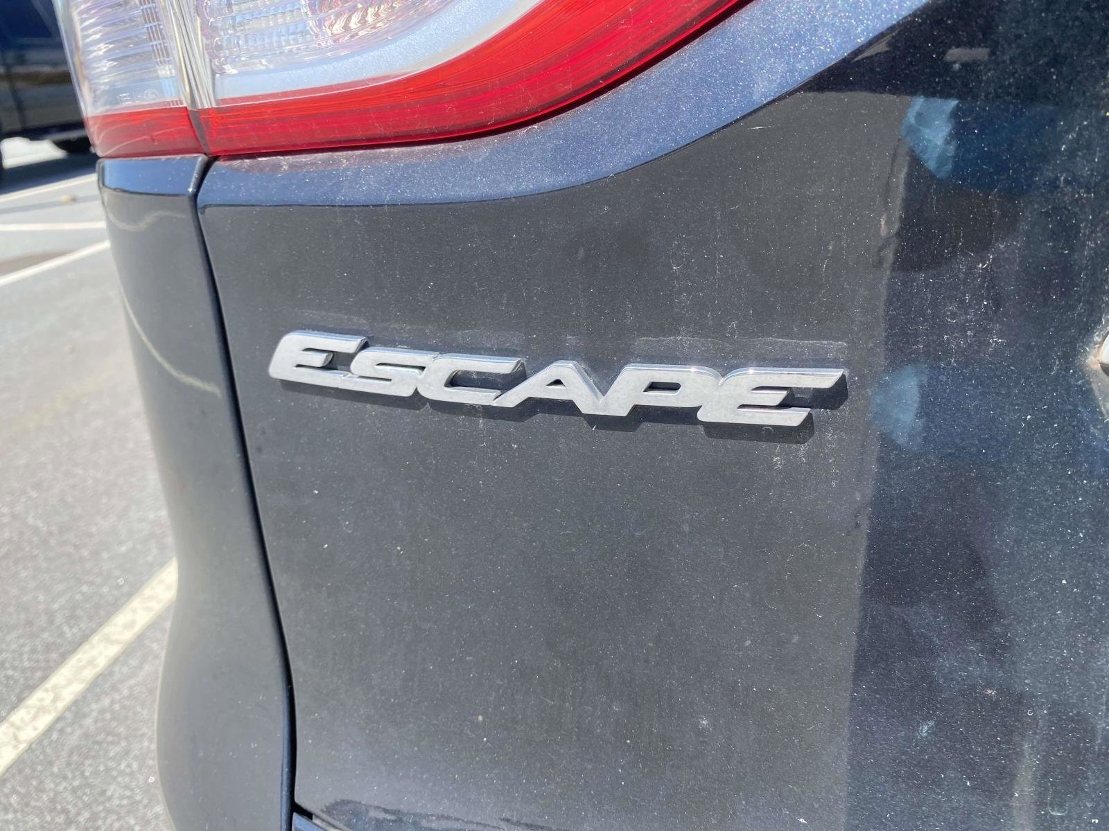 Used 2014 Ford Escape Titanium w/ Equipment Group 401A FWD image 12
