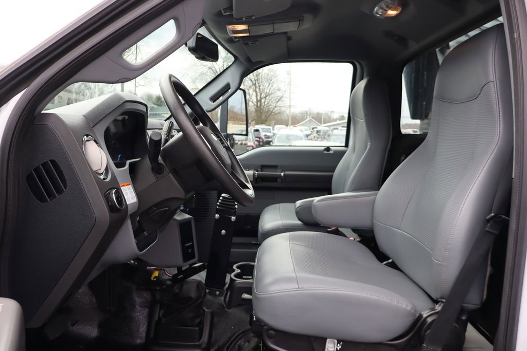 Used 2025 Ford F650 2WD Regular Cab Super Duty image 29