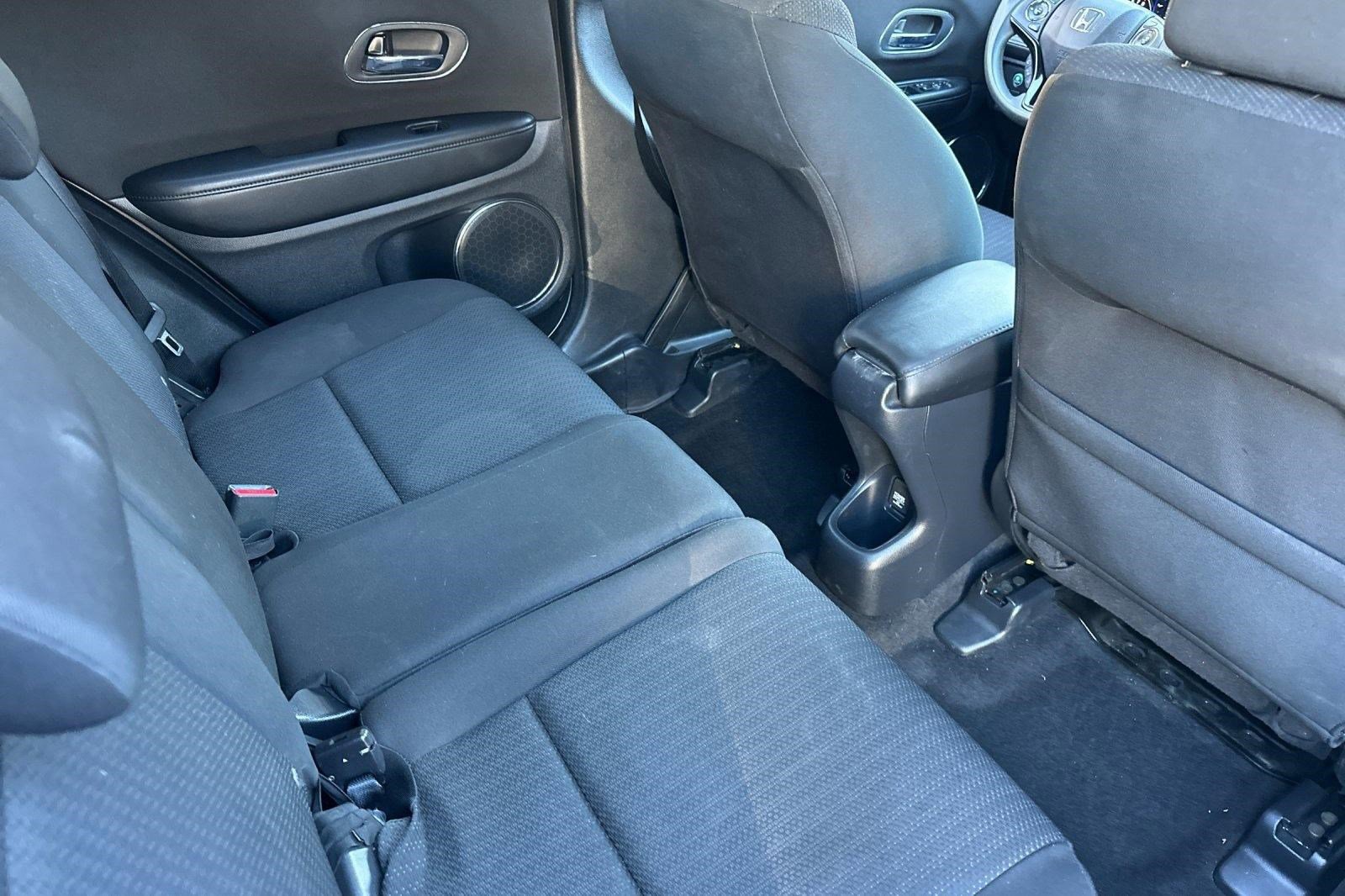 Used 2016 Honda HR-V EX image 29