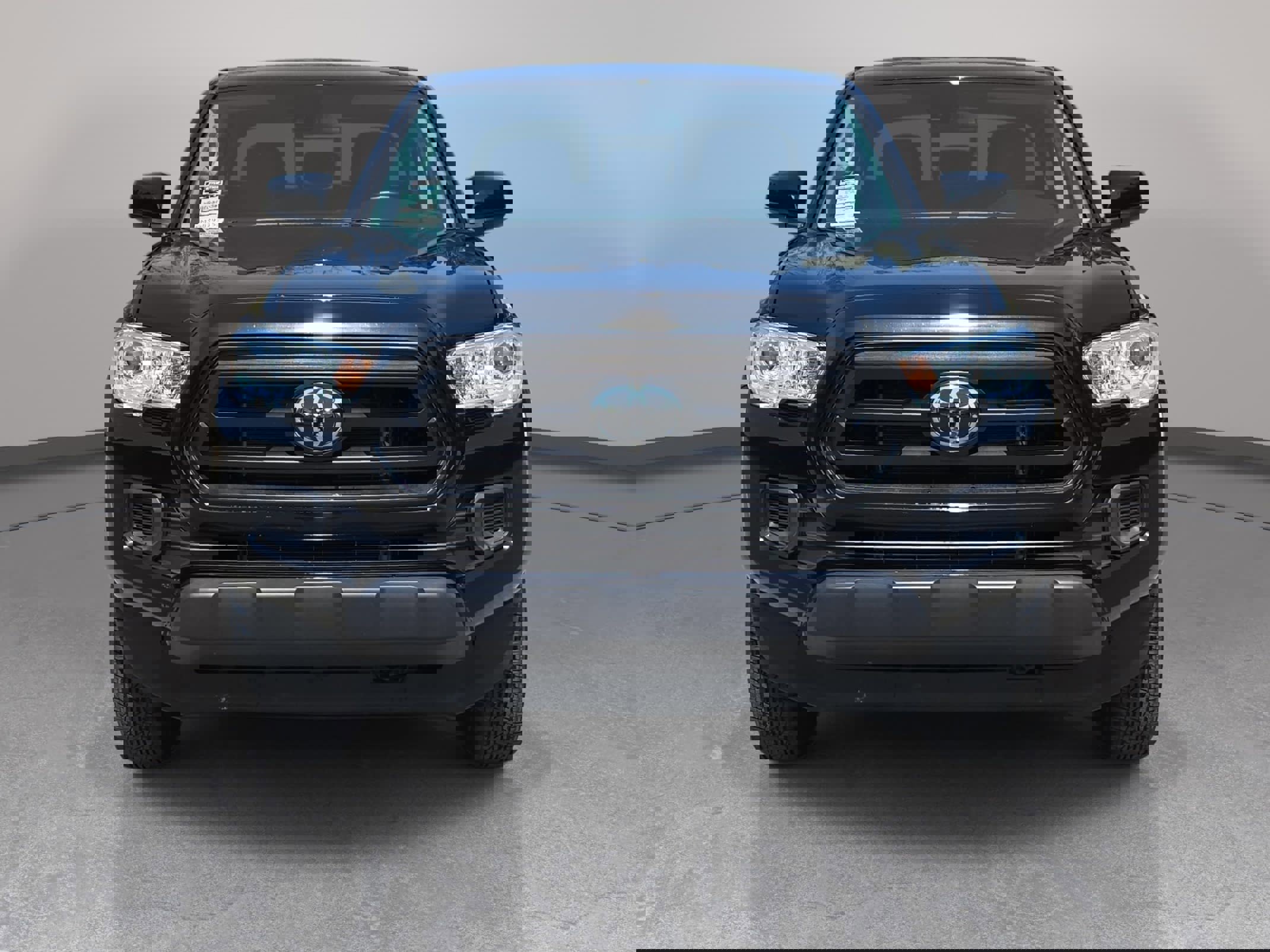 Used 2023 Toyota Tacoma SR image 2