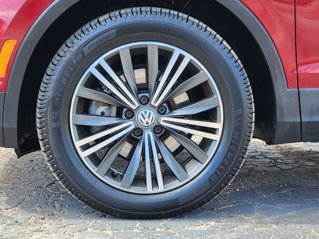 Used 2018 Volkswagen Tiguan SEL image 9