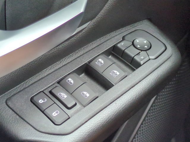 New 2026 RAM 1500 Express AWD/4WD image 22