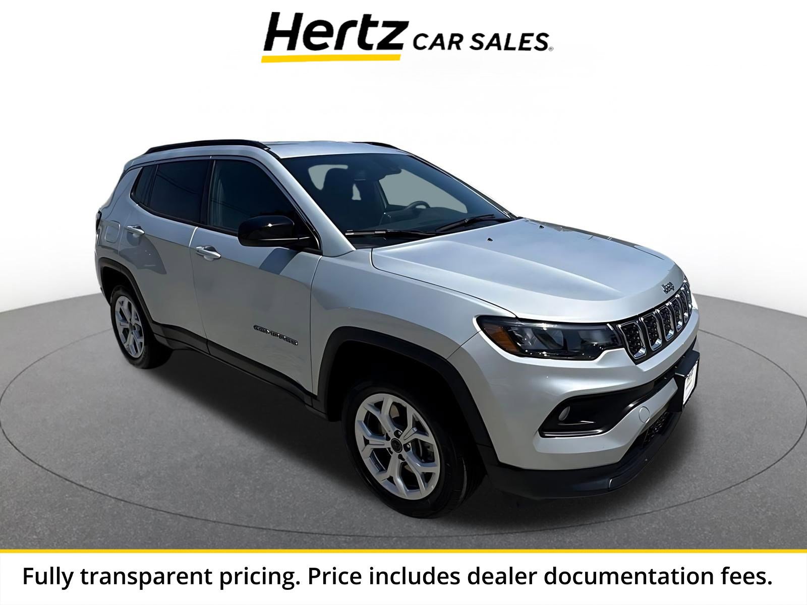 Used 2025 Jeep Compass Latitude AWD/4WD image 1