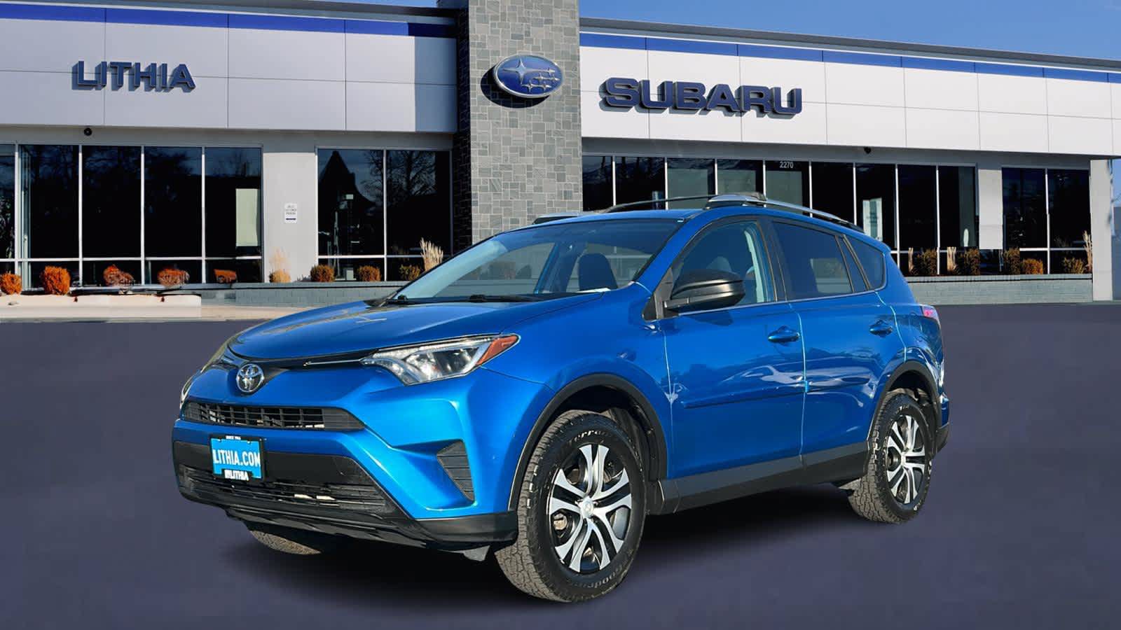 Used 2016 Toyota RAV4 LE AWD/4WD image 1