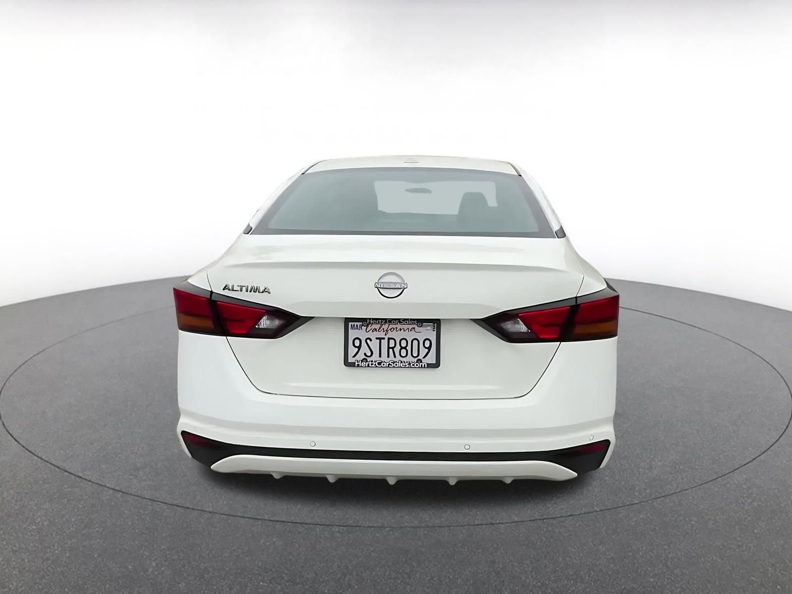 Used 2025 Nissan Altima 2.5 SV image 12