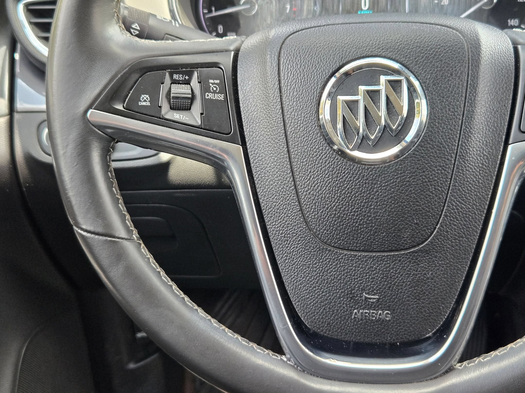 Used 2018 Buick Encore Preferred FWD image 18