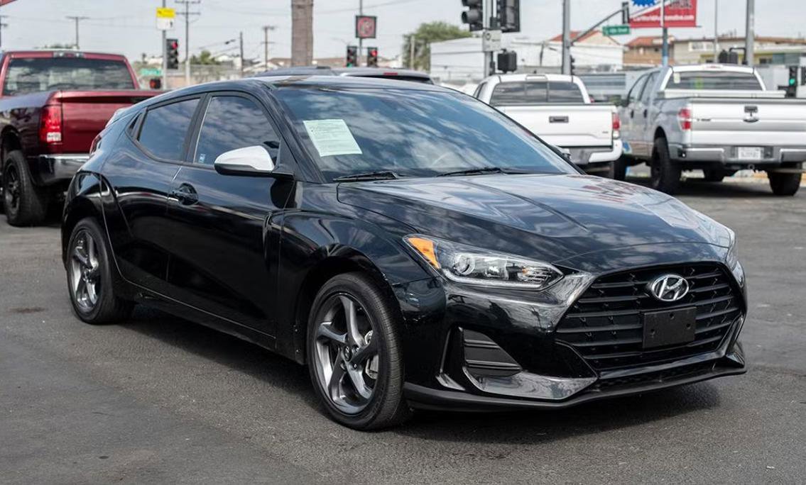Used 2020 Hyundai Veloster 2.0 image 1