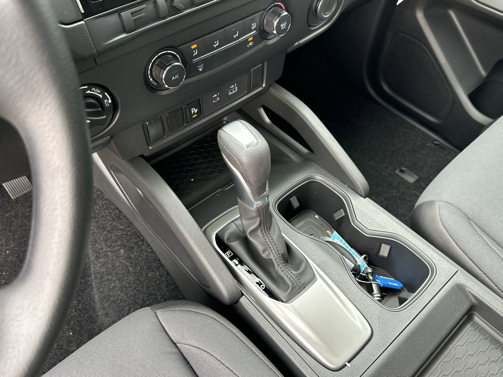 Used 2025 Nissan Frontier S image 17