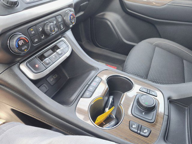 Used 2023 GMC Acadia SLE w/ Driver Convenience Package image 45