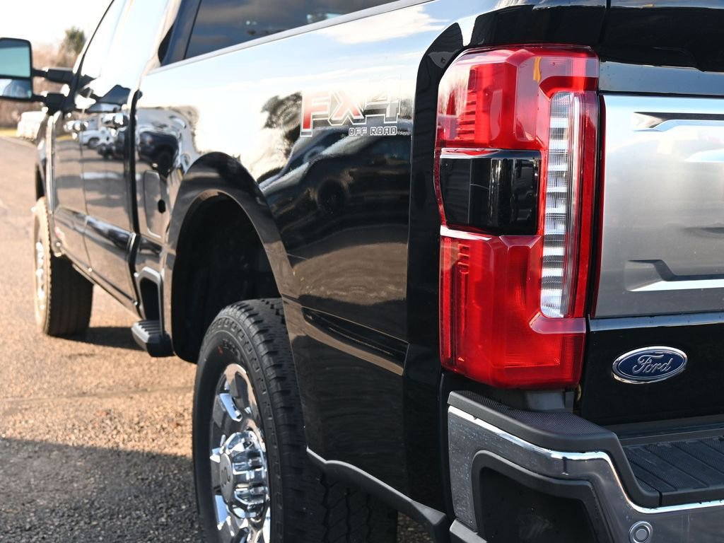 Used 2025 Ford F350 King Ranch w/ Chrome Package image 9