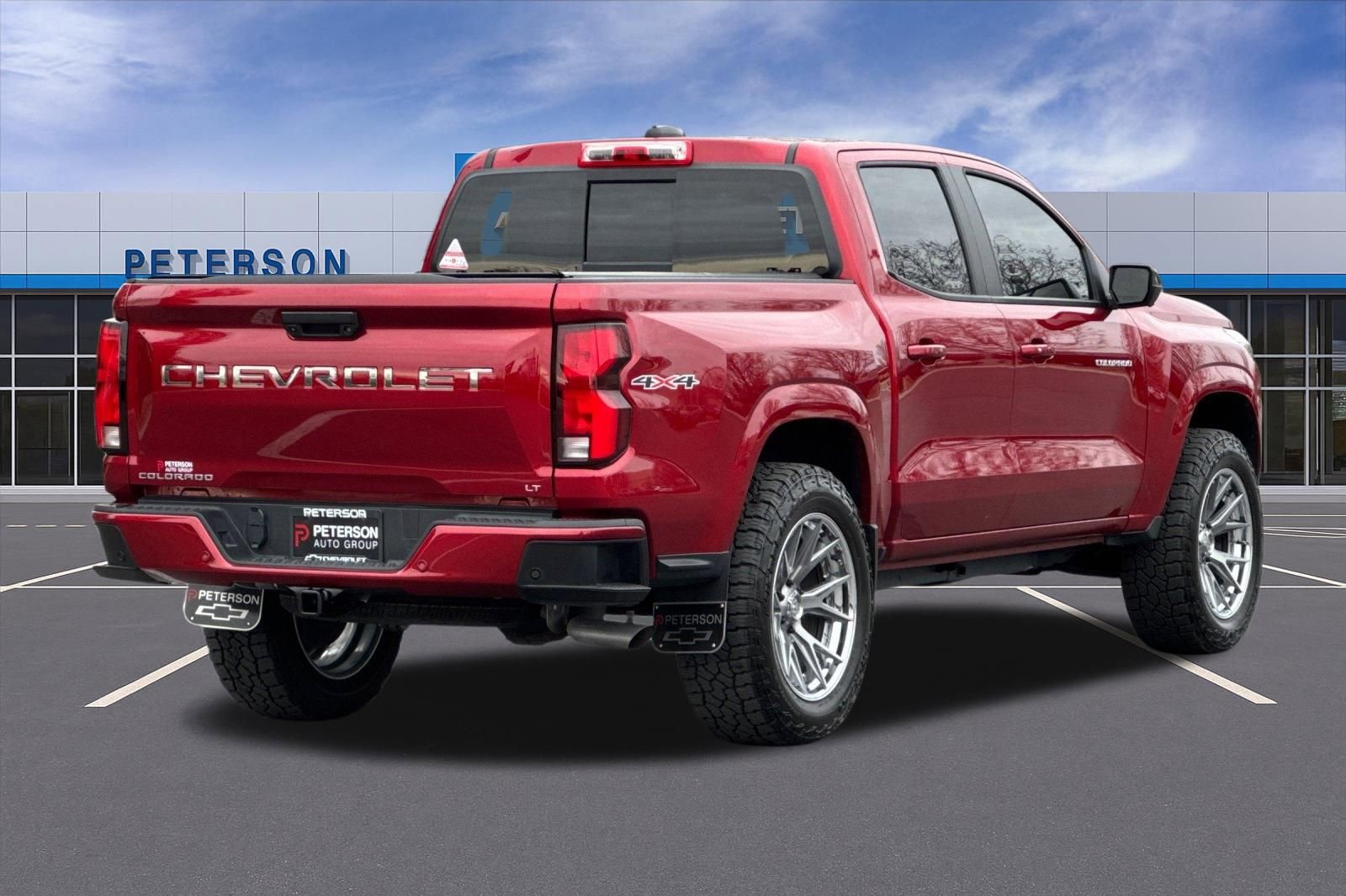 Used 2024 Chevrolet Colorado LT w/ LT Convenience Package III image 4