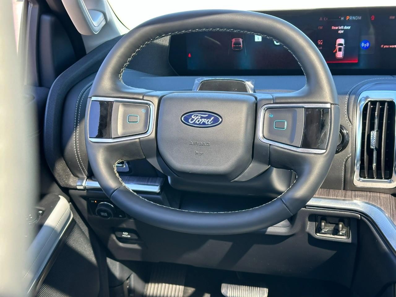 New 2026 Ford Expedition Max Platinum AWD/4WD image 9