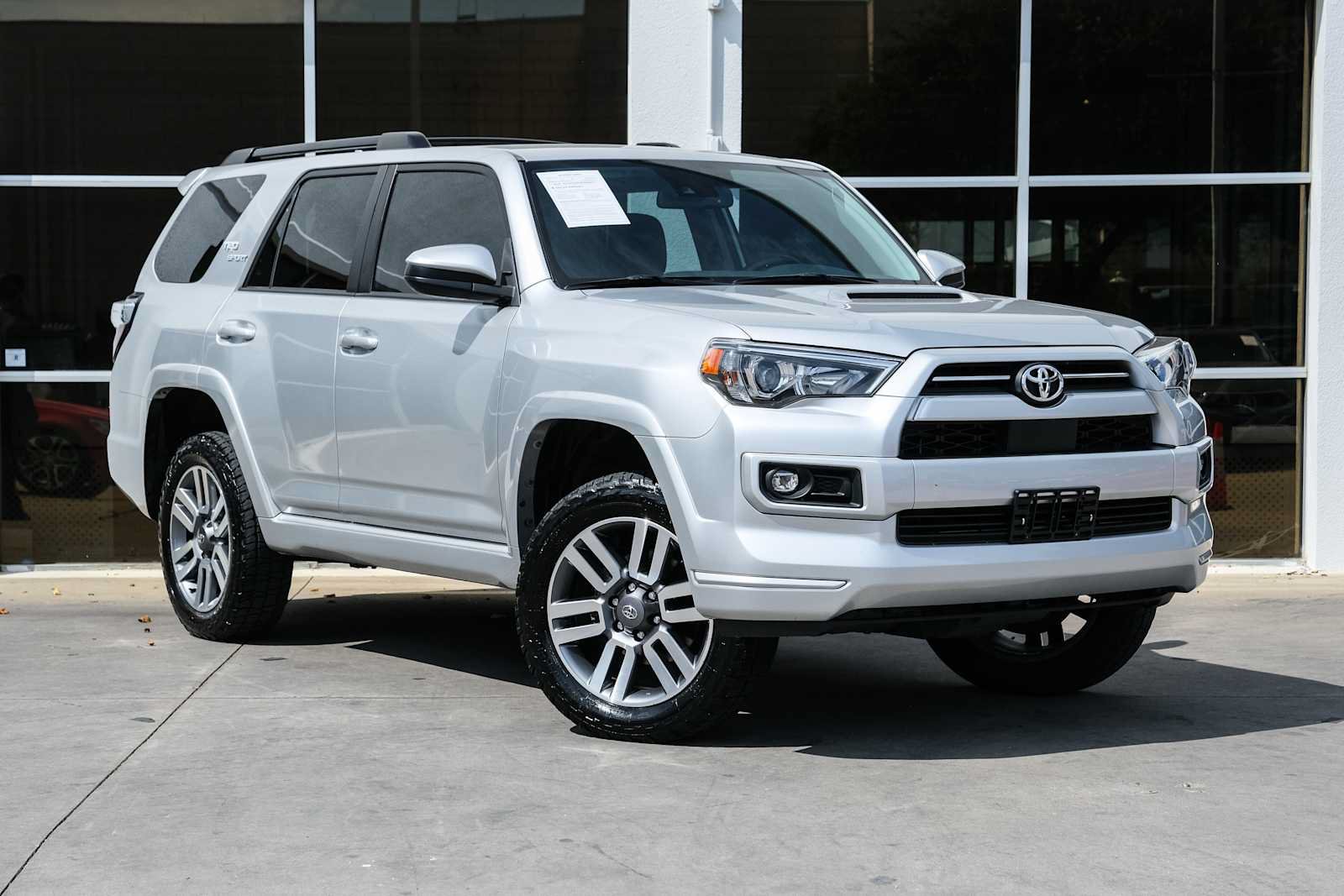 Used 2022 Toyota 4Runner TRD Sport AWD/4WD image 6