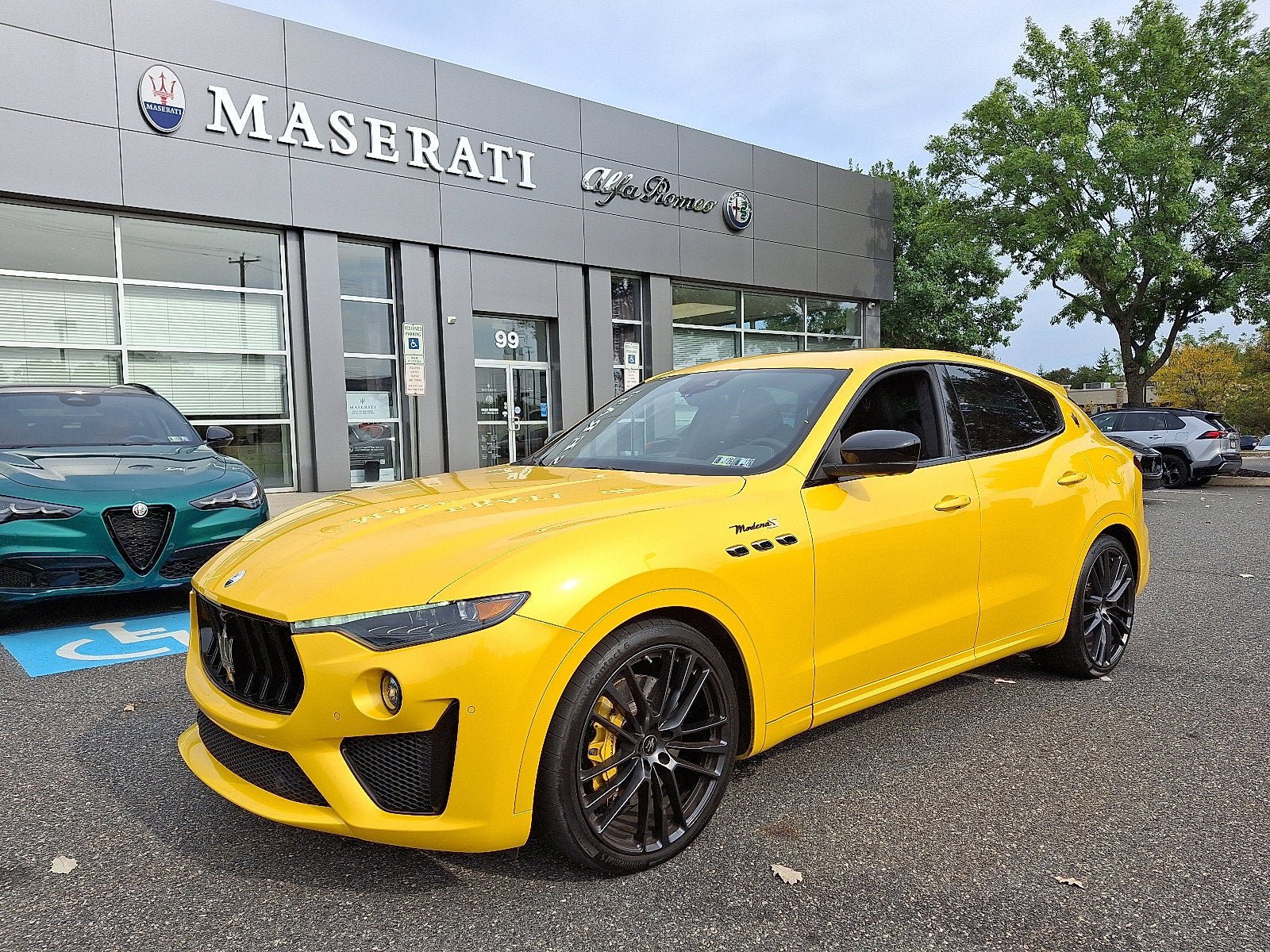 Used 2022 Maserati Levante Modena S AWD/4WD image 1