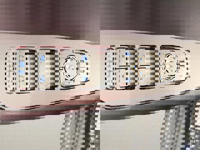 Used 2025 Hyundai Palisade SEL image 19