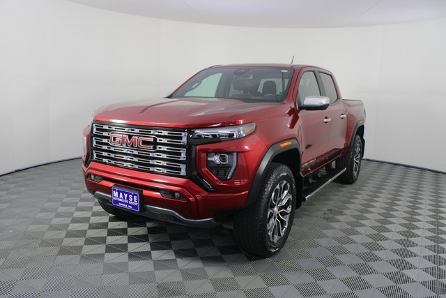 Used 2024 GMC Canyon Denali image 23