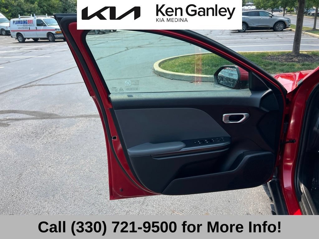 Certified 2025 Kia K4 FWD image 26