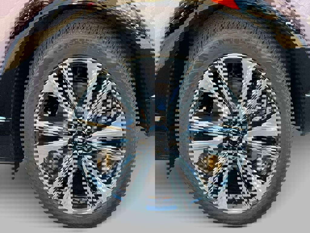 New 2026 Cadillac Optiq Luxury 2 image 12