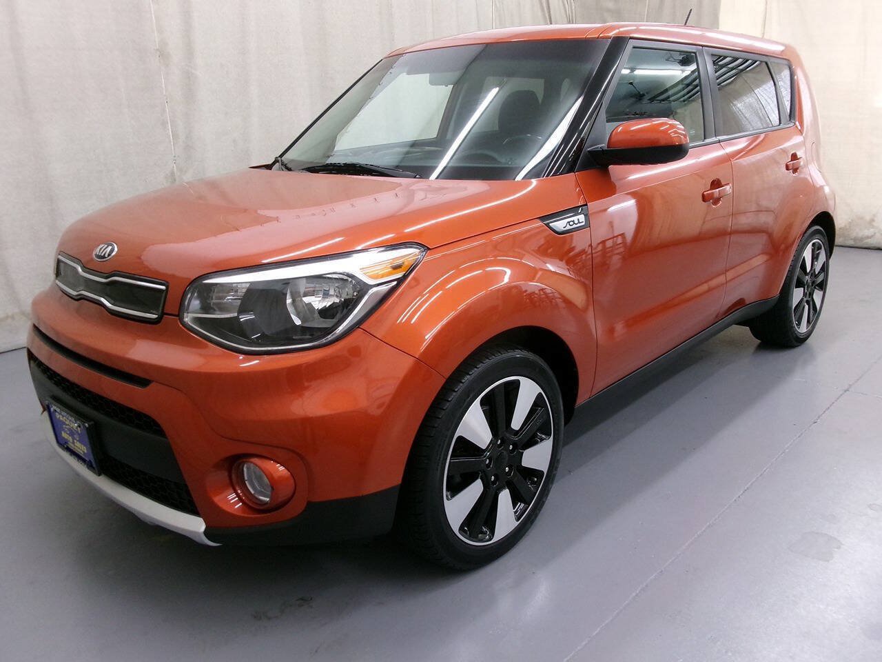 Used 2018 Kia Soul + FWD image 2