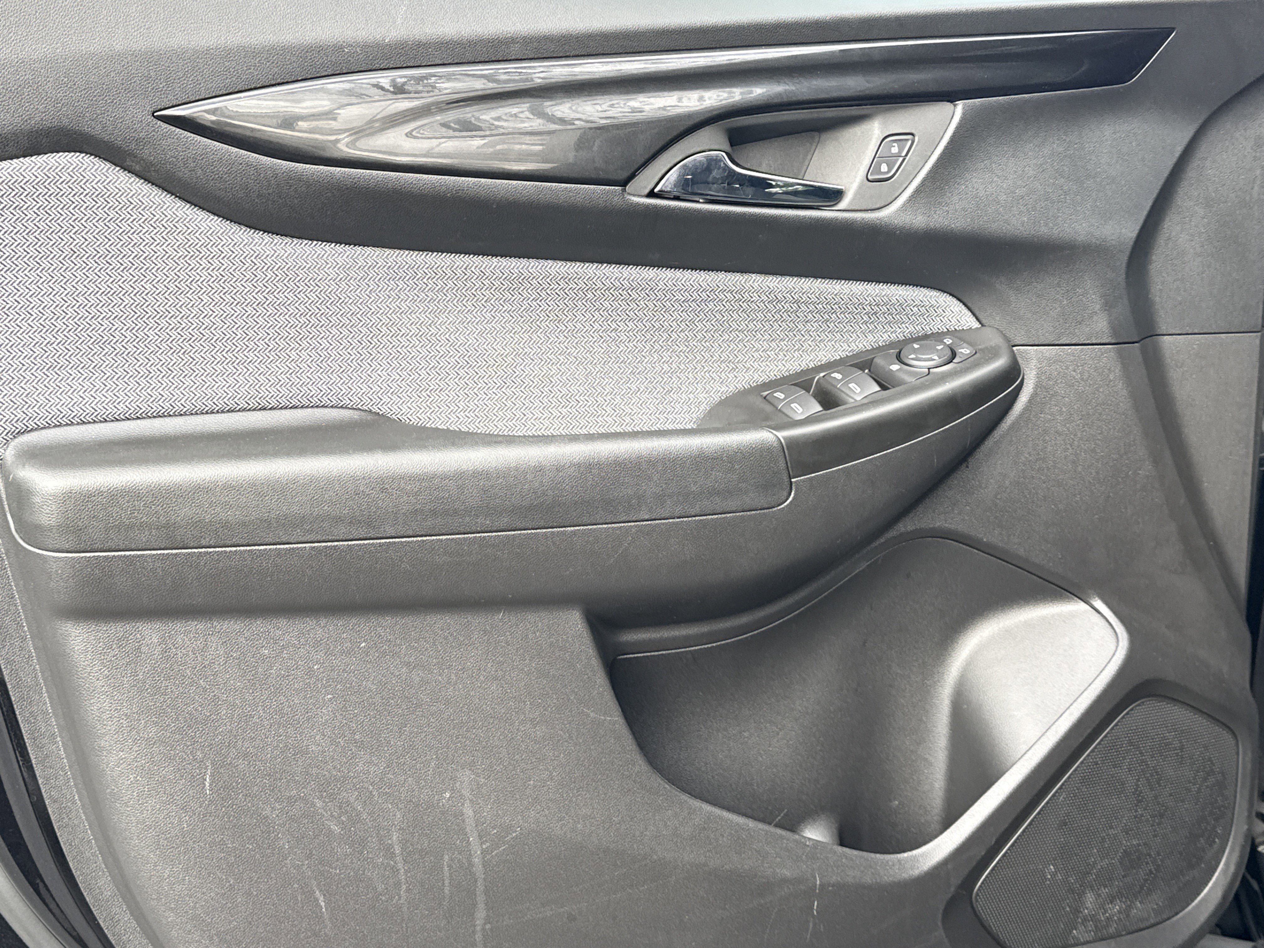 Used 2025 Chevrolet TrailBlazer LT image 14