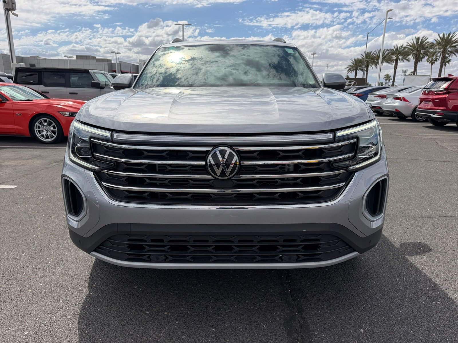 Used 2024 Volkswagen Atlas SE w/ Panoramic Sunroof Package AWD/4WD image 23