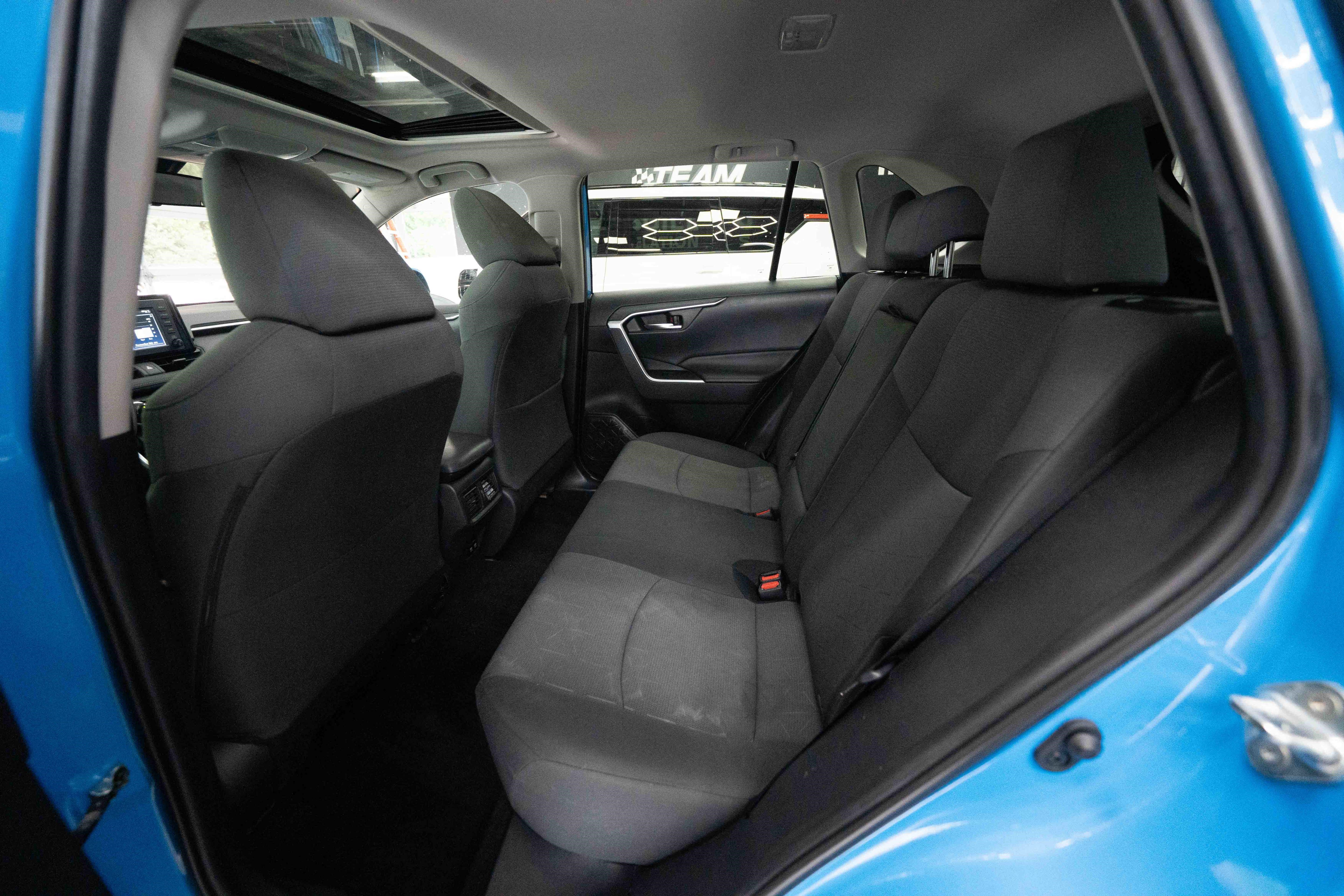 Used 2019 Toyota RAV4 XLE FWD image 23