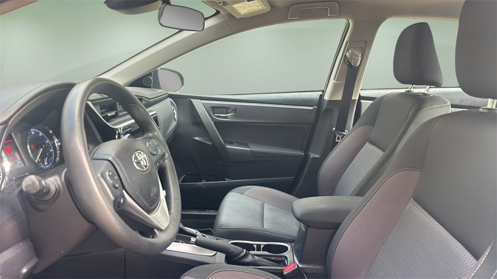 Used 2019 Toyota Corolla LE image 16