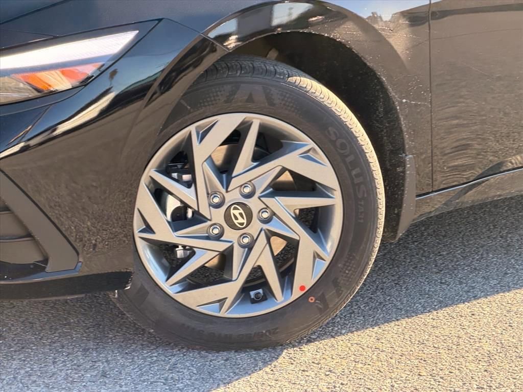 New 2026 Hyundai Elantra Blue image 23