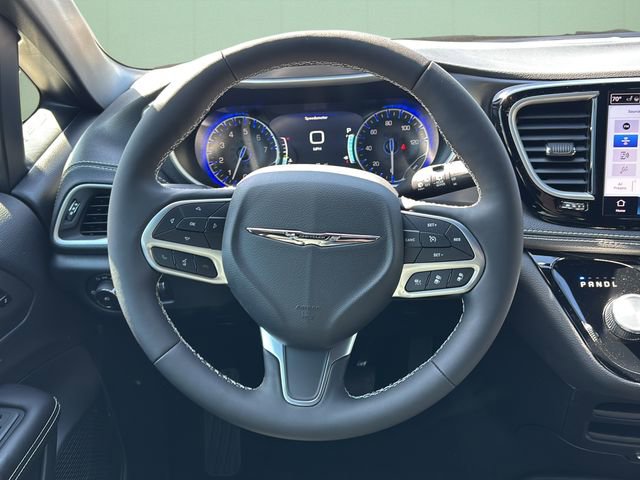 New 2026 Chrysler Pacifica Select image 25