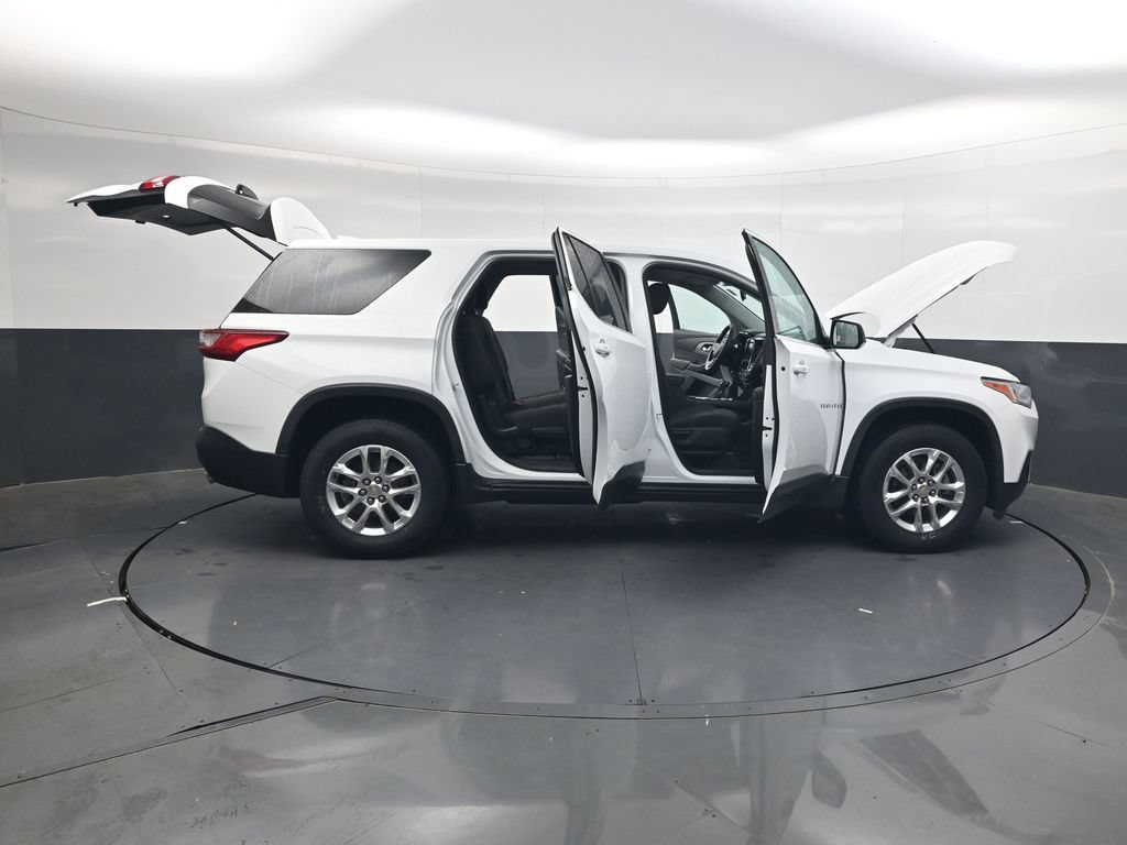 Used 2020 Chevrolet Traverse LS FWD image 46
