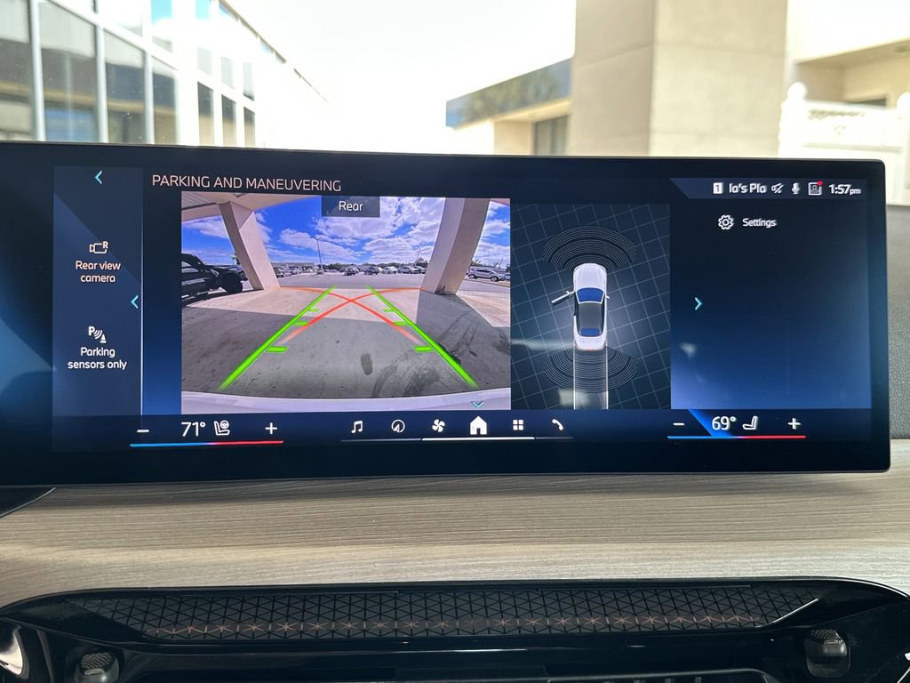 Used 2025 BMW 430i Convertible image 26