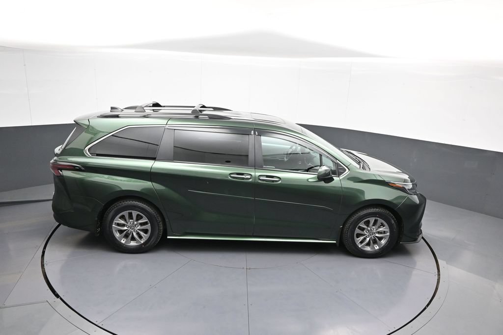 Certified 2025 Toyota Sienna XLE w/ XLE Plus Package AWD/4WD image 39