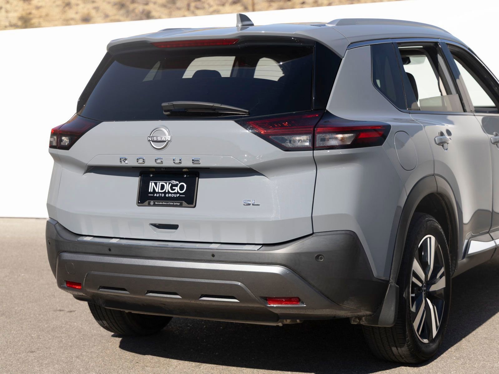 Used 2023 Nissan Rogue SL FWD image 11