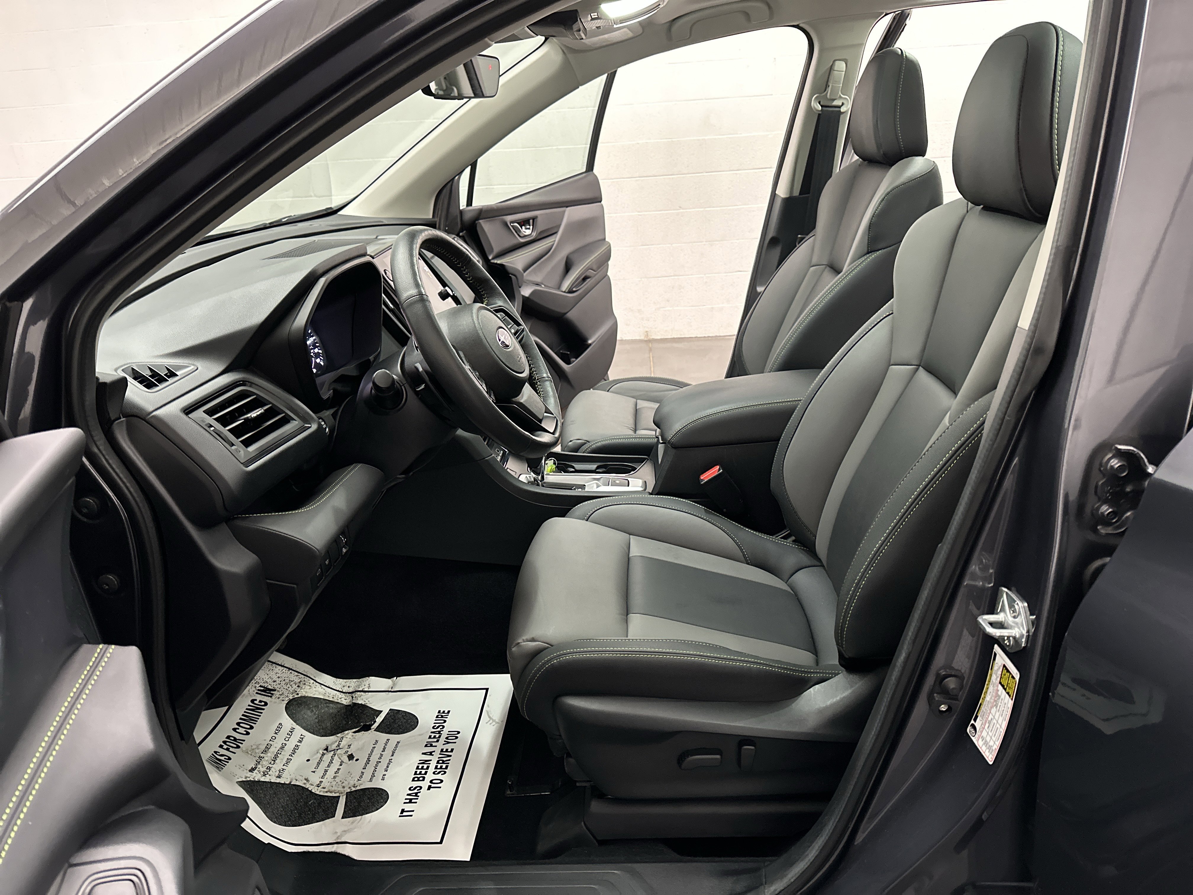 Used 2023 Subaru Ascent Onyx Edition image 17