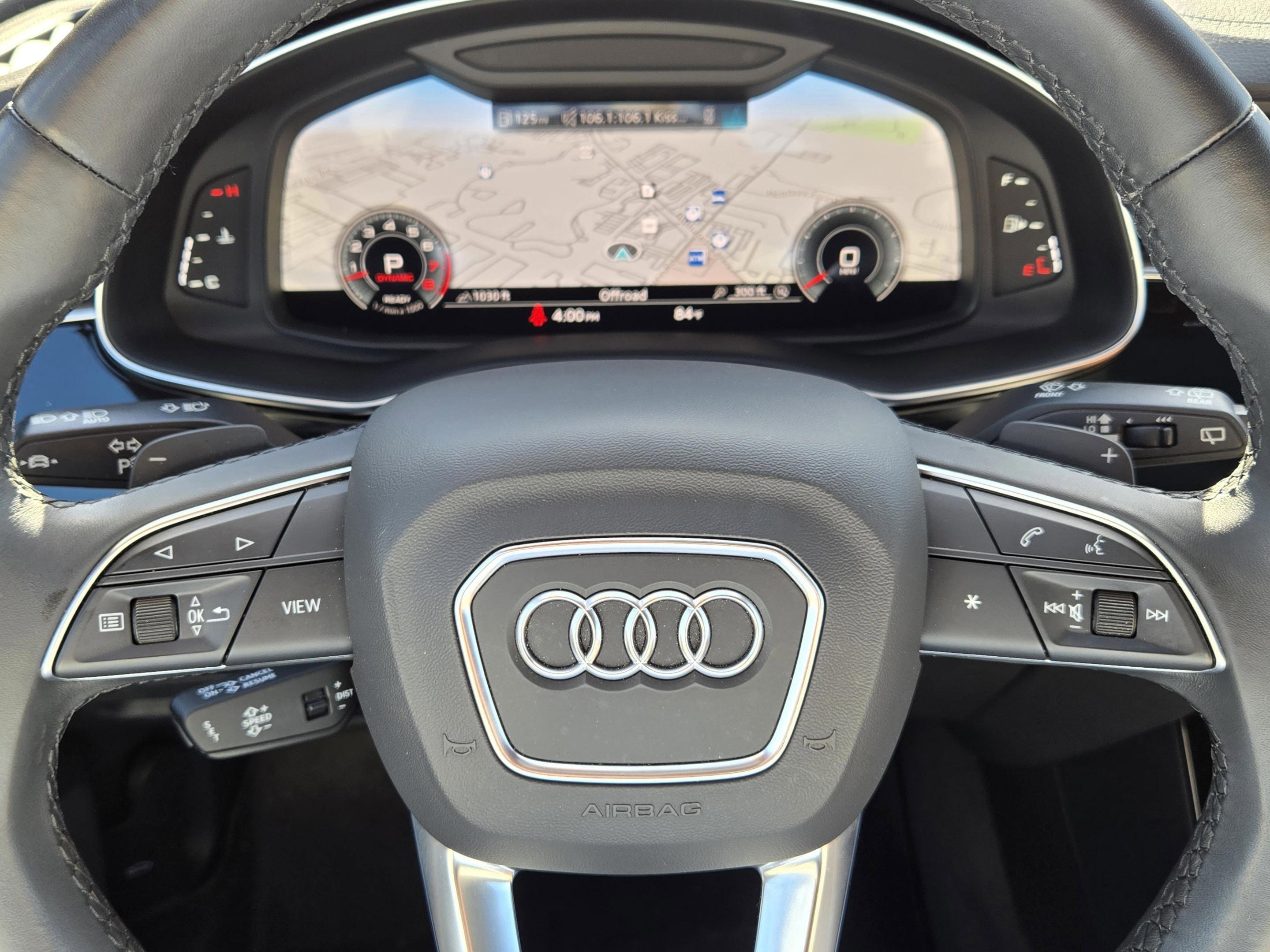 Used 2023 Audi Q8 Premium image 18