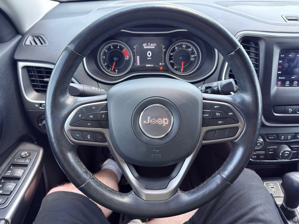 Used 2021 Jeep Cherokee Latitude Lux FWD image 35