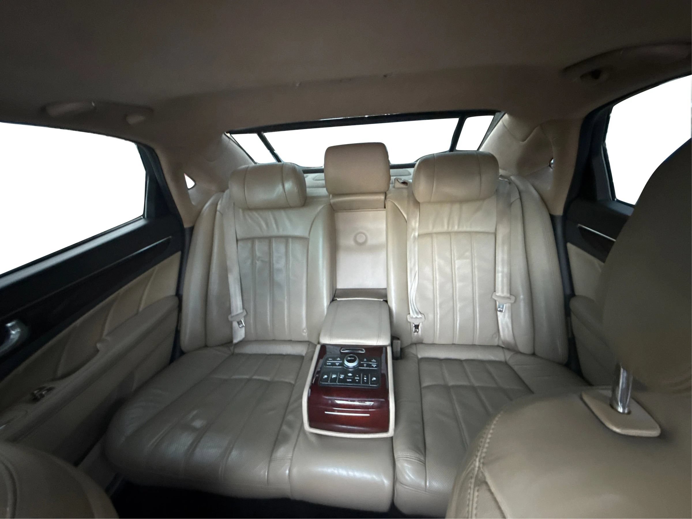 Used 2012 Hyundai Equus Signature RWD image 15