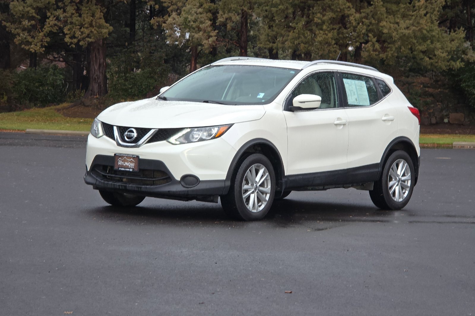 Used 2017 Nissan Rogue Sport SV image 9